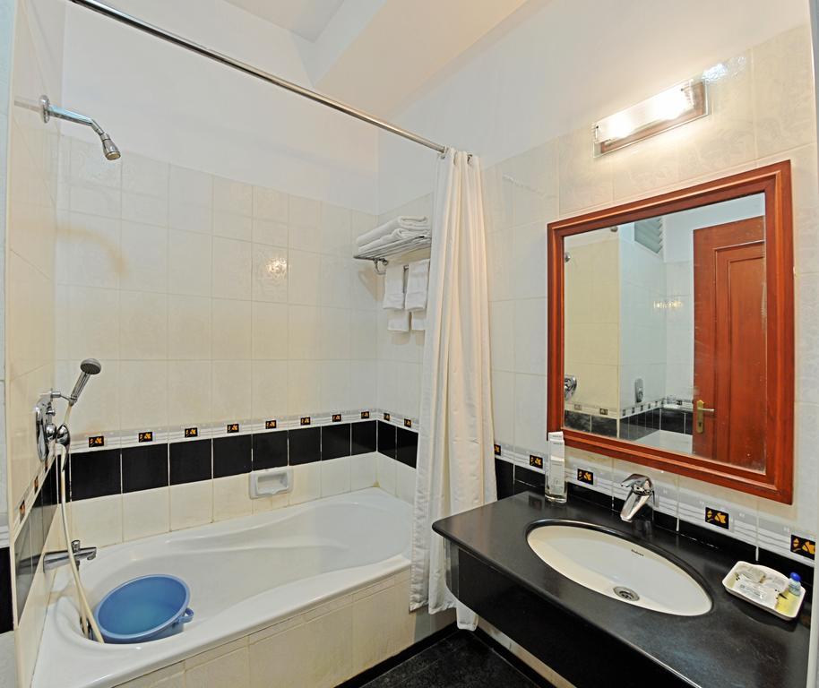Hotel Gnanam Thanjavur Ngoại thất bức ảnh